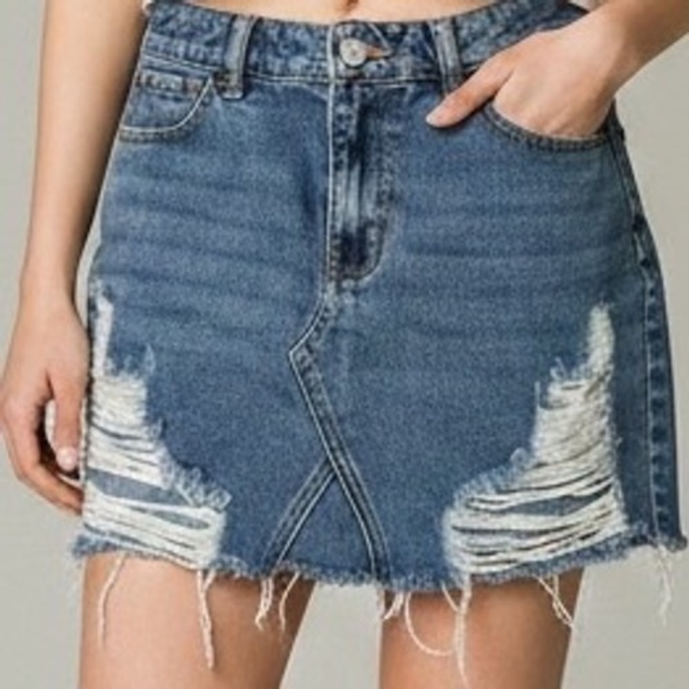 Y2K PacSun Distressed Denim Mini‎ micro Skirt Raw Hem 24 edgy grunge festival